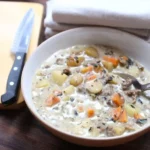 Read more about the article Cheesy Hamburger Potato Soup Recipe