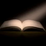 Read more about the article 9 Famous Romantic Suspense Books That Will Keep You Guessing